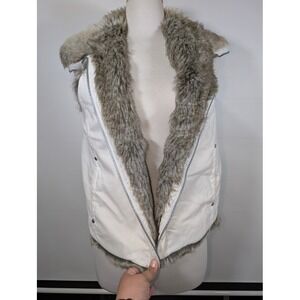 Weatherproof Garment Company Faux Fur White Reversible Vest Womens Med